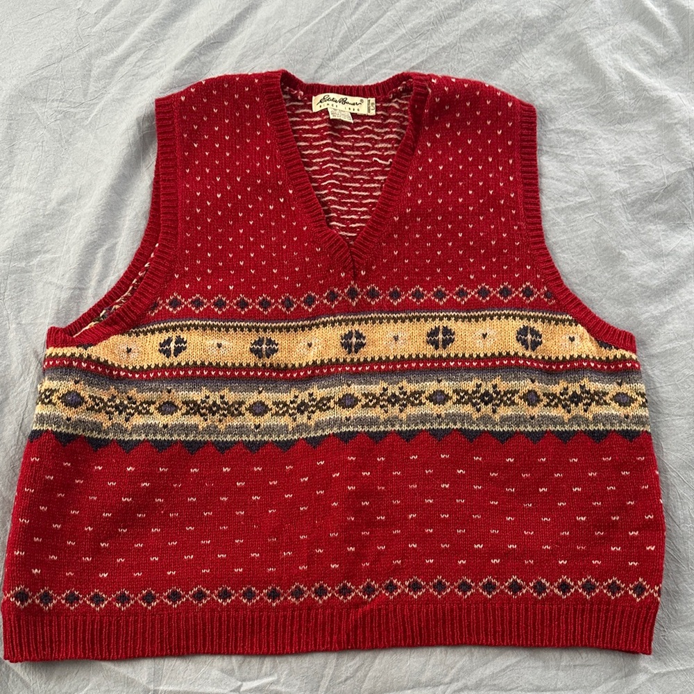 Vintage Eddie Bauer Red wool V-Neck Sweater Vest with Geometric Design